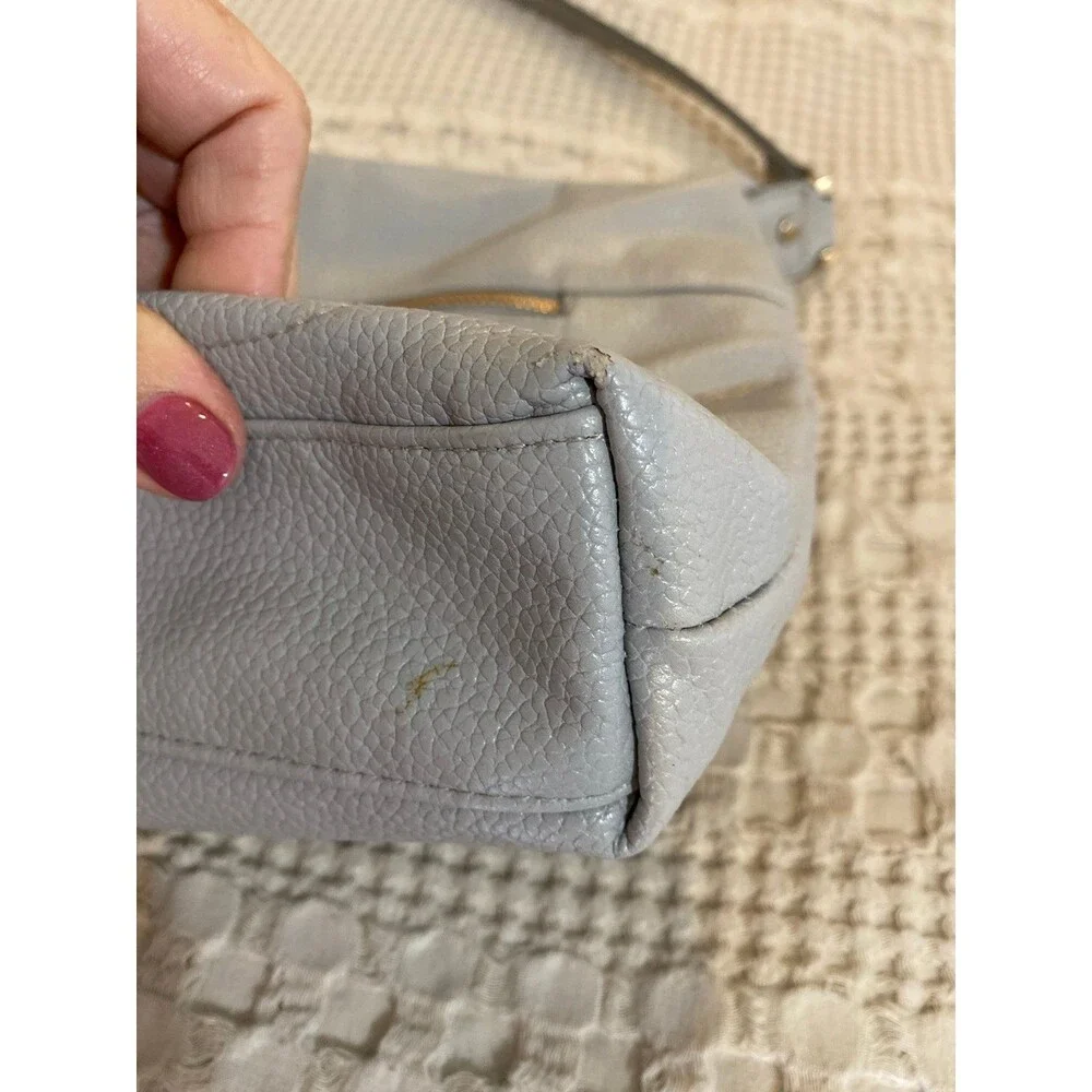 A New Day Light Gray Pebbled Crossbody Bag Gold Zip‎ Minimalist Travel Purse